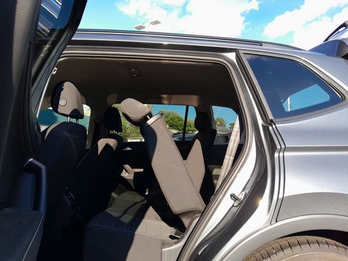 Used 2023 Volkswagen Tiguan S FWD image 33