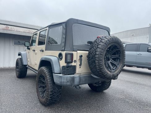 Used 2016 Jeep Wrangler Unlimited Sport w/ Quick Order Package 24S AWD/4WD image 5