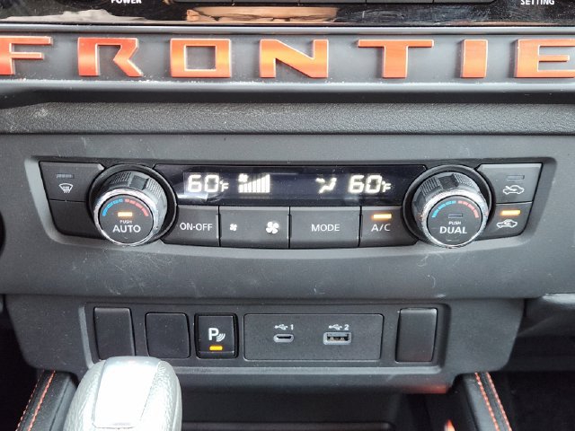 Used 2025 Nissan Frontier Pro-X RWD image 18