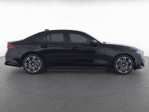 Certified 2024 BMW 540i xDrive w/ Premium Package AWD/4WD image 30