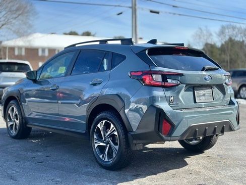 Used 2024 Subaru Crosstrek 2.0i Premium image 4