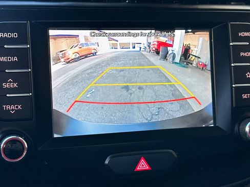 Used 2021 Kia Soul LX image 25