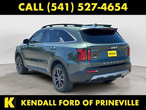 Used 2022 Kia Sorento SX Prestige w/ Rust Color Package AWD/4WD image 3