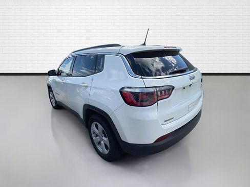 Used 2019 Jeep Compass Latitude w/ Cold Weather Group FWD image 6