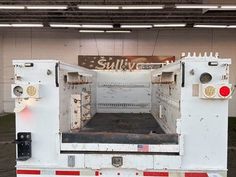 Used 2014 Ford F550 4x4 Crew Cab Super Duty image 12