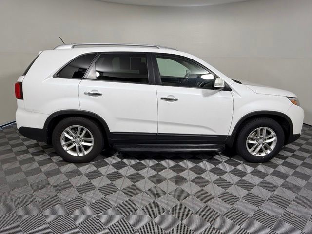 Used 2015 Kia Sorento LX FWD image 8