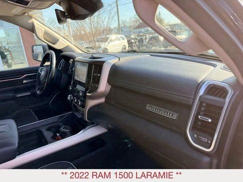Used 2022 RAM 1500 Laramie AWD/4WD image 8