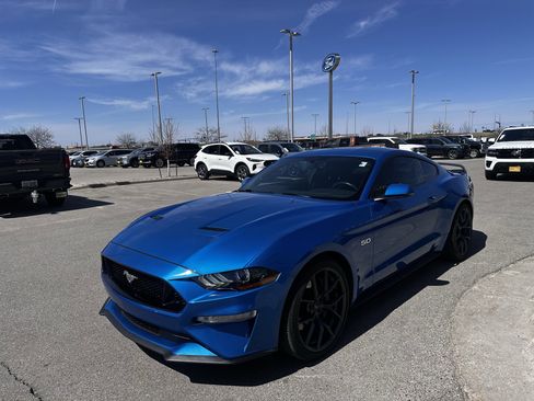 Used 2019 Ford Mustang GT Premium image 2