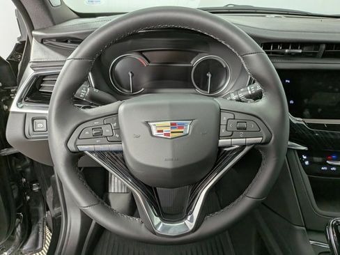New 2025 Cadillac XT6 Premium Luxury image 21