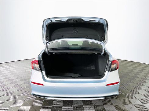 Used 2023 Honda Civic Touring image 31