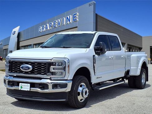 New 2026 Ford F350 XLT w/ XLT Premium Package AWD/4WD image 1