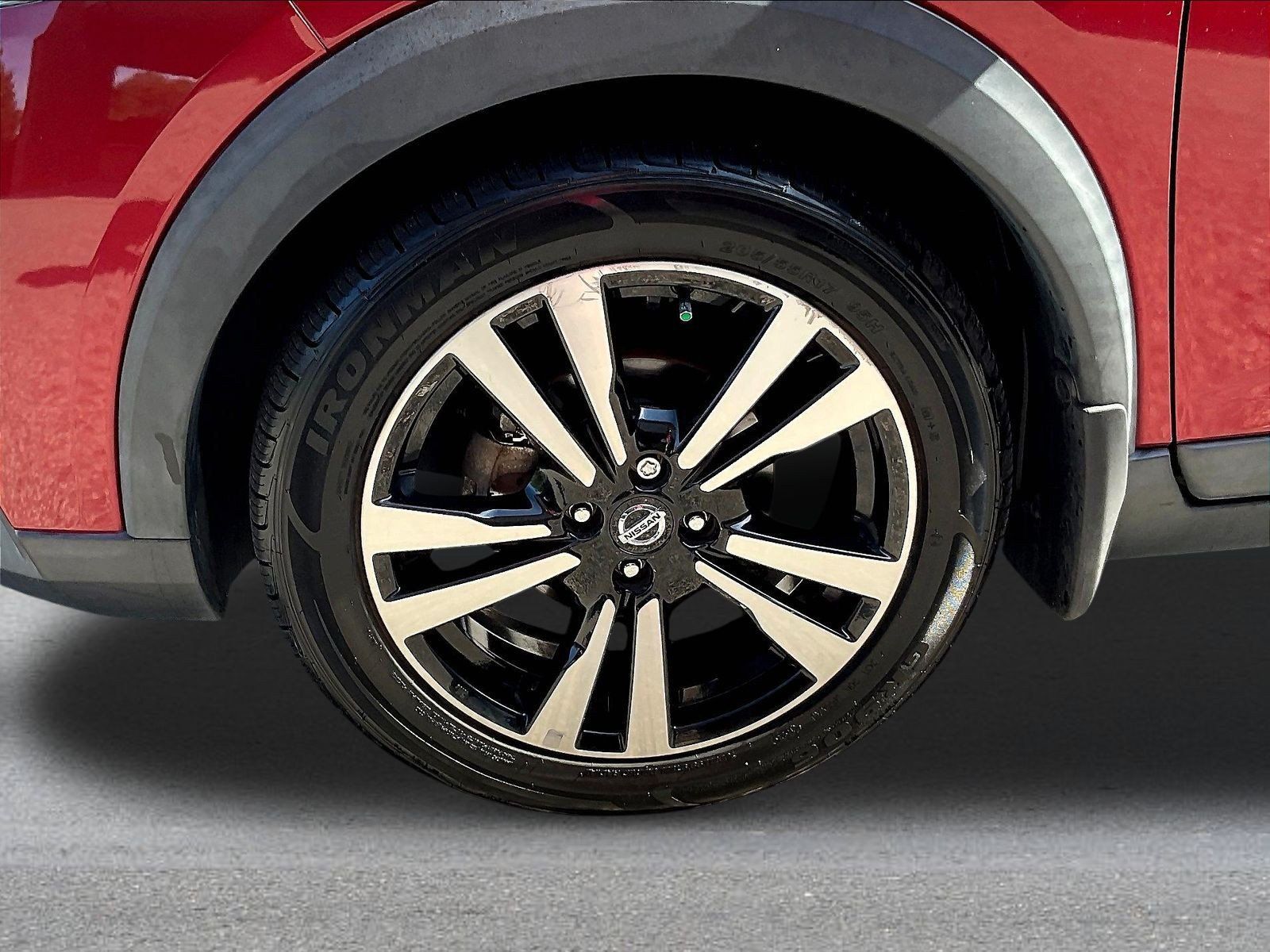 Certified 2019 Nissan Kicks SR w/ SR Premium Package FWD image 36