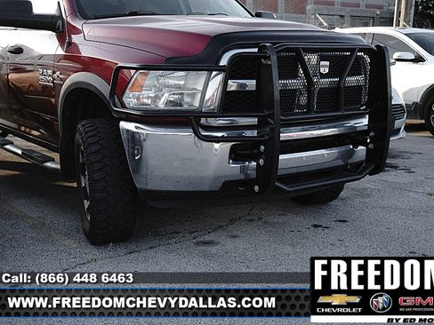 Used 2014 RAM 2500 Tradesman w/ Chrome Appearance Group AWD/4WD image 4