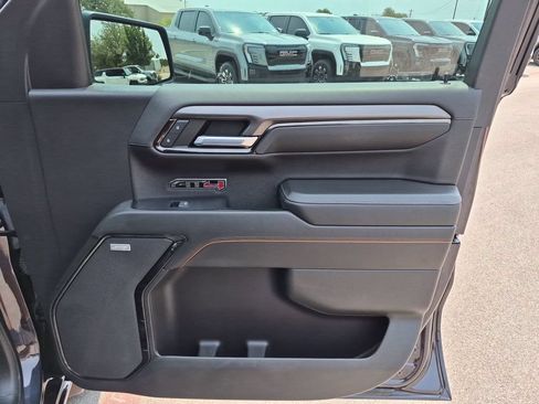 Used 2022 GMC Sierra 1500 AT4 w/ AT4 Preferred Package AWD/4WD image 38