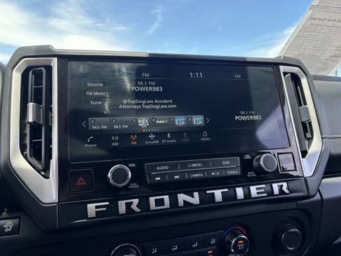 Certified 2025 Nissan Frontier SV AWD/4WD image 23
