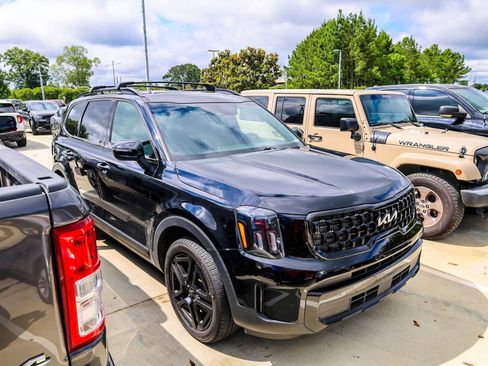 Used 2024 Kia Telluride EX X-Line AWD/4WD image 2