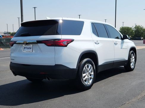 Used 2022 Chevrolet Traverse LS FWD image 3
