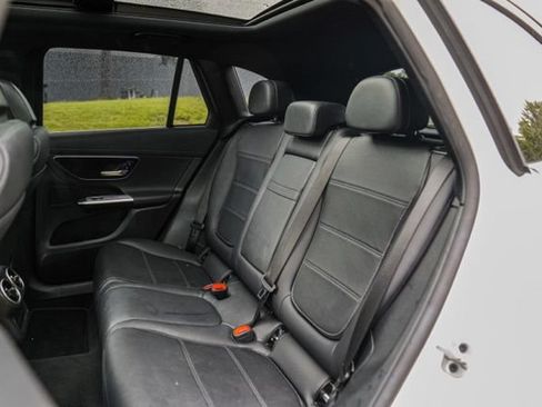 Used 2023 Mercedes-Benz GLC 300 image 39