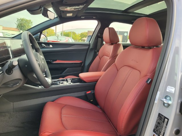 New 2027 Kia K5 GT-Line FWD image 9