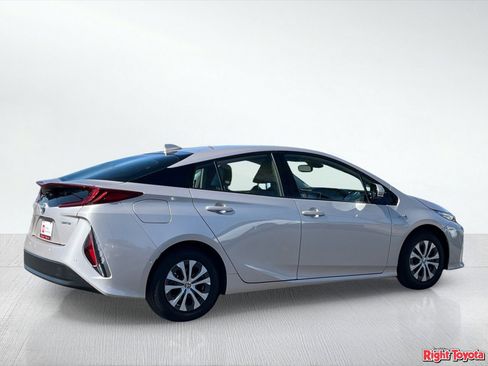 Certified 2020 Toyota Prius Prime Limited w/ Carpet Mat Package FWD image 7