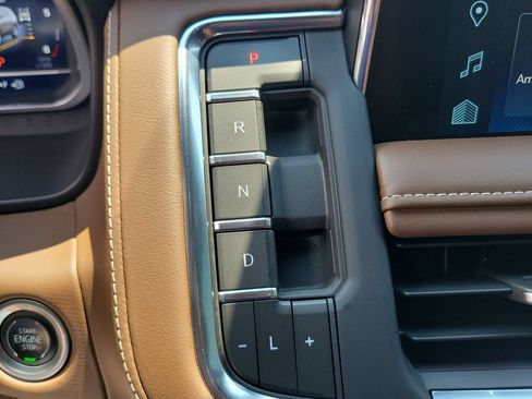 Certified 2023 Chevrolet Tahoe High Country AWD/4WD image 33