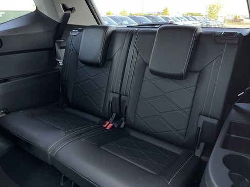 New 2026 Volkswagen Atlas SE image 32