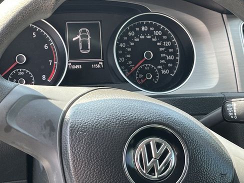 Used 2015 Volkswagen Golf Launch Edition FWD image 13