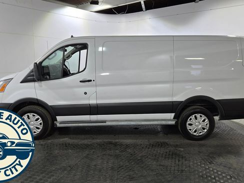 Used 2022 Ford Transit 250 Low Roof w/ Exterior Upgrade Package image 4