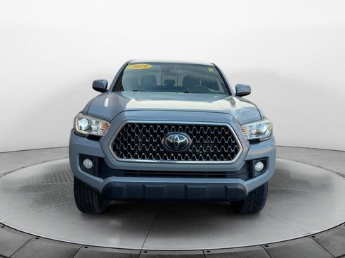 Used 2019 Toyota Tacoma TRD Off-Road image 9