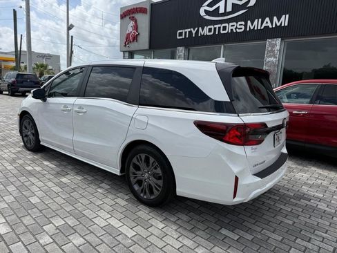 Used 2025 Honda Odyssey Touring image 5