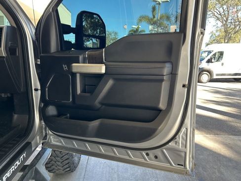 Used 2021 Ford F250 Lariat w/ Lariat Ultimate Package image 27