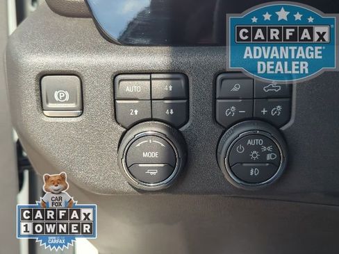 Used 2024 Chevrolet Silverado 2500 High Country w/ LPO, Dark Essentials Package image 15