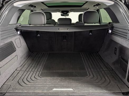 Used 2023 Land Rover Range Rover Sport SE Dynamic image 17