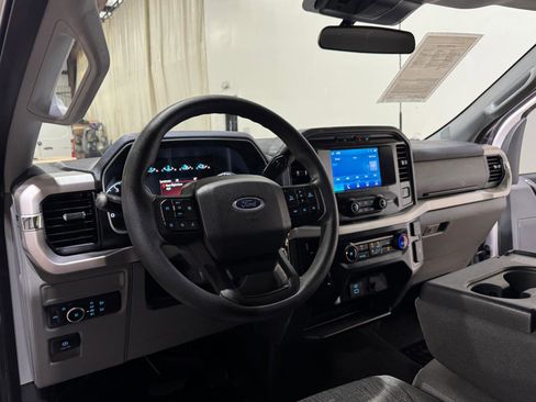 Used 2022 Ford F150 XLT AWD/4WD image 12