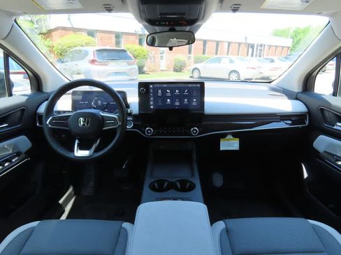 New 2026 Honda Prologue EX image 16