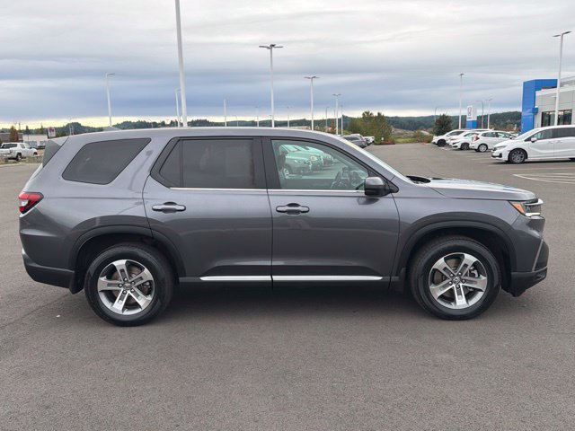 Used 2025 Honda Pilot EX-L image 4
