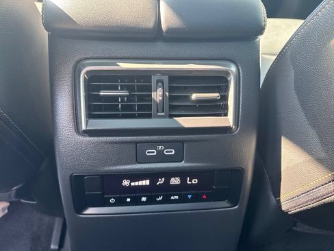 Used 2025 MAZDA CX-70 Plug-In Hybrid w/ Premium Pkg AWD/4WD image 18