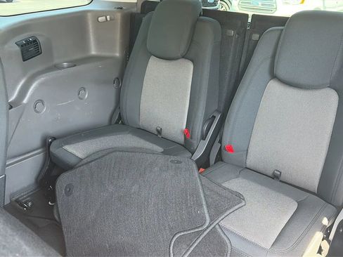 Used 2020 Ford Transit Connect XL FWD image 15
