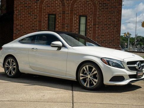 Used 2017 Mercedes-Benz C 300 4MATIC Coupe image 3
