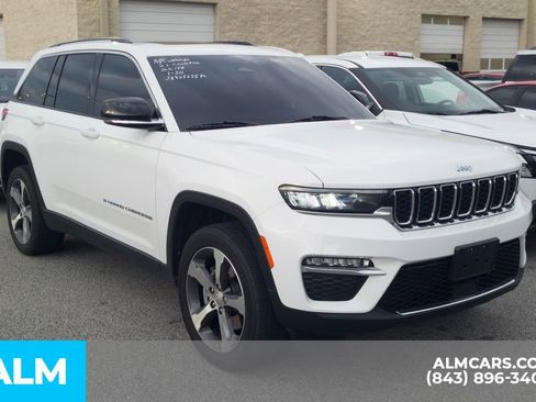 Used 2023 Jeep Grand Cherokee 4WD 4xe image 21