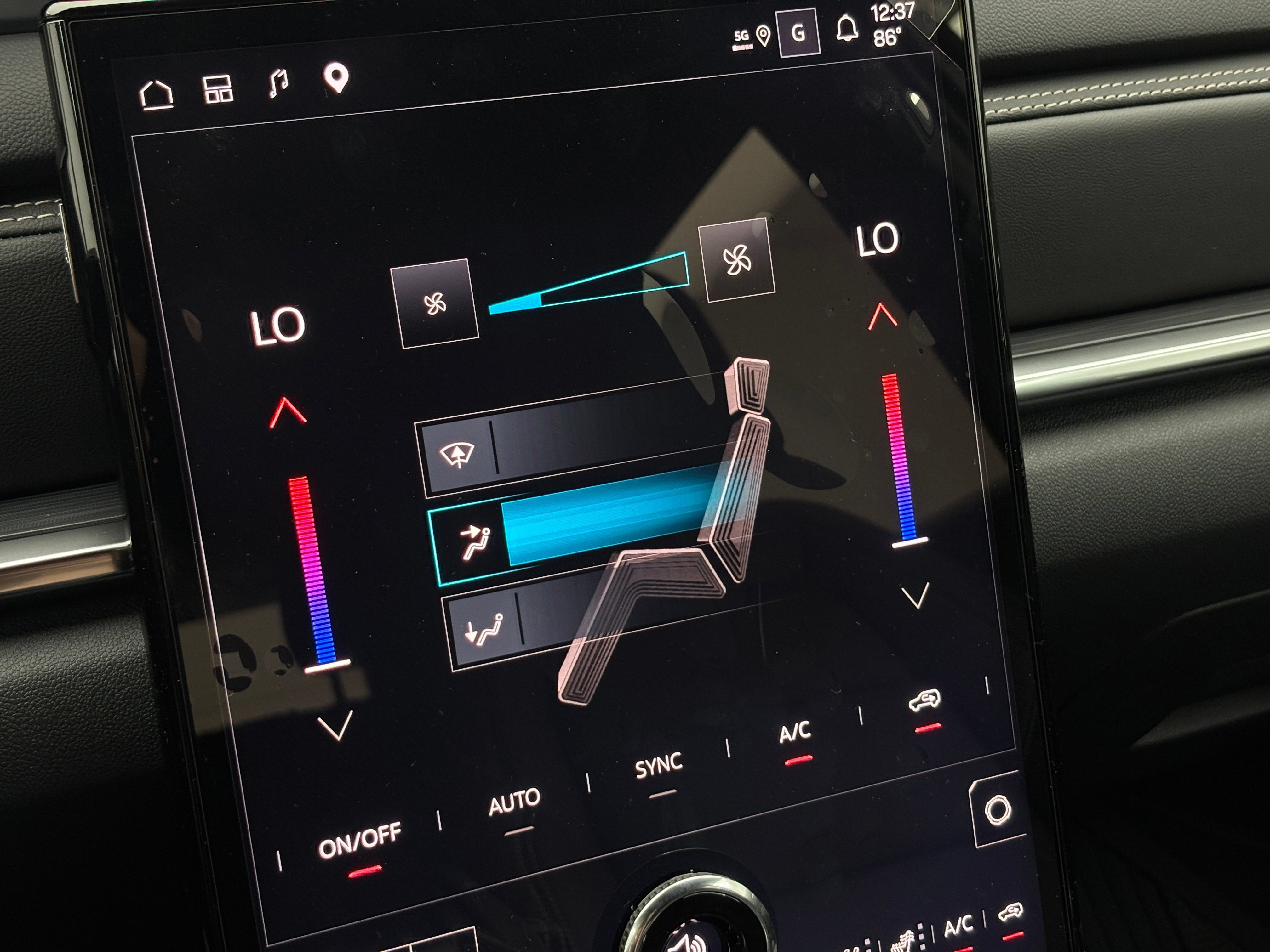 New 2027 GMC Terrain Elevation w/ Elevation Premium Package FWD image 25