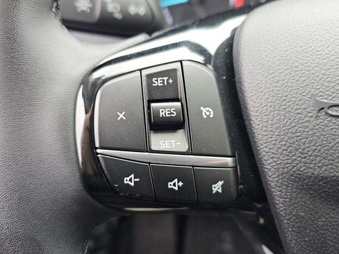 Used 2022 Ford Escape SEL image 11