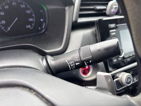 Used 2019 Honda Insight LX image 14