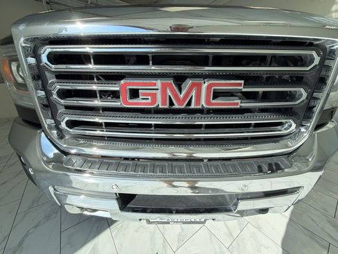 Used 2018 GMC Sierra 2500 SLT w/ Driver Alert Package AWD/4WD image 31