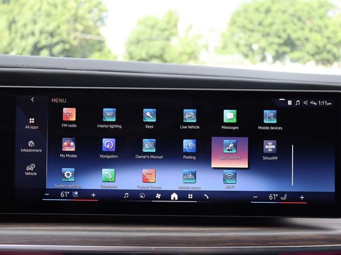 Used 2023 BMW i7 xDrive60 AWD/4WD image 36