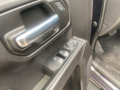 Used 2022 Chevrolet Silverado 1500 Custom RWD image 14