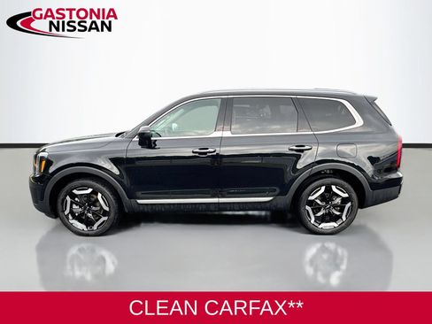 Used 2025 Kia Telluride S FWD image 5