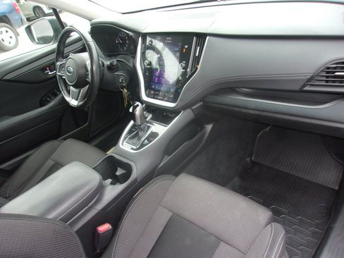 Used 2022 Subaru Outback Premium AWD/4WD image 12