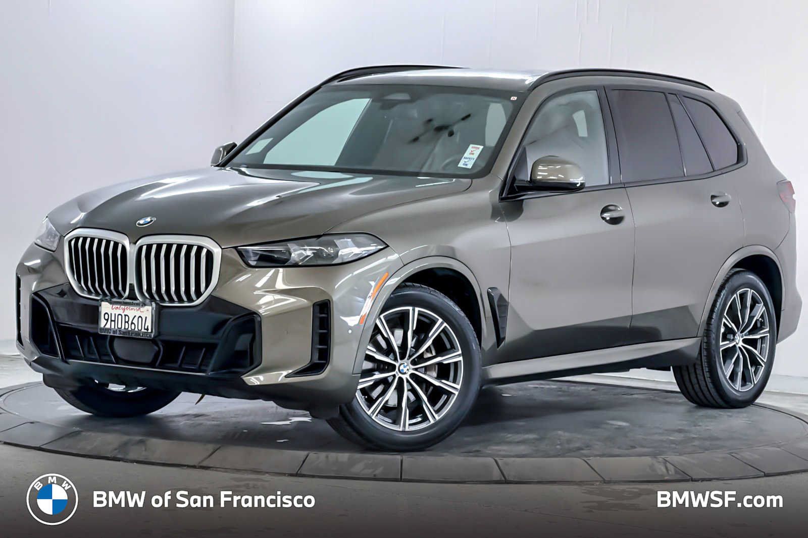 Used 2024 BMW X5 xDrive40i w/ M Sport Package AWD/4WD image 1