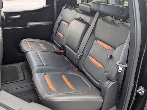Used 2021 GMC Sierra 1500 AT4 w/ AT4 Premium Package AWD/4WD image 18